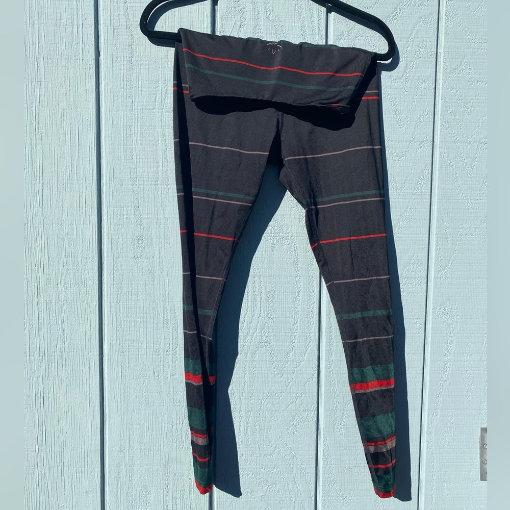 Beyond yoga leggings size M
